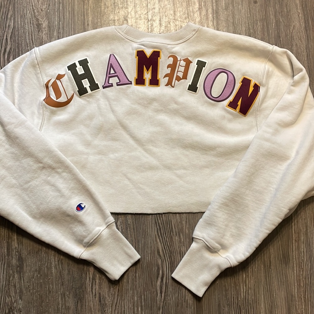 Champion Reverse Weave cropped crewneck sweatshirt in white/cream NWOT